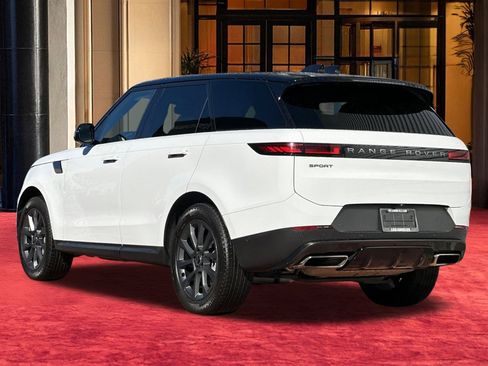 Used 2024 Land Rover Range Rover Sport SE image 4