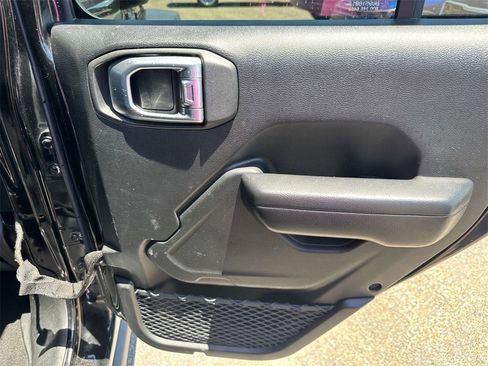 Used 2020 Jeep Wrangler Unlimited Rubicon image 24