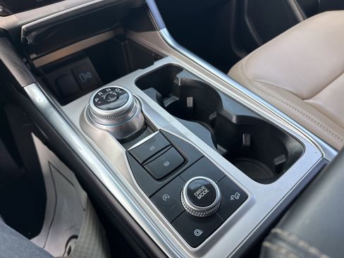 Used 2023 Ford Explorer XLT w/ Equipment Group 202A image 26