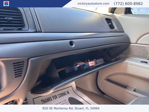 Used 2006 Ford Crown Victoria Police Interceptor image 20