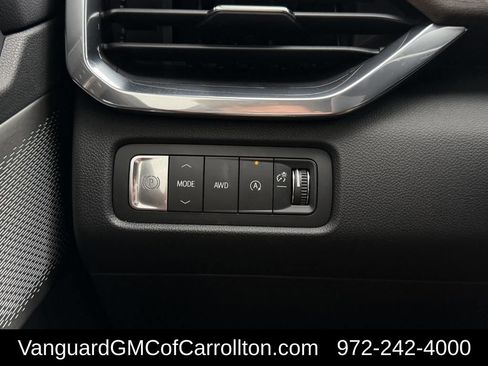 New 2026 GMC Acadia Denali Ultimate w/ LPO, Floor Liner Package AWD/4WD image 20
