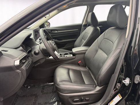 Used 2023 Nissan Altima 2.5 SL AWD/4WD image 9