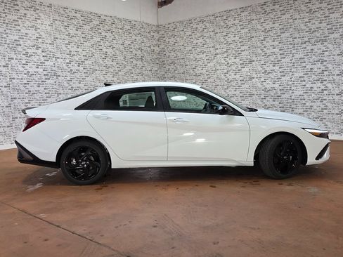 New 2026 Hyundai Elantra SEL Sport image 9