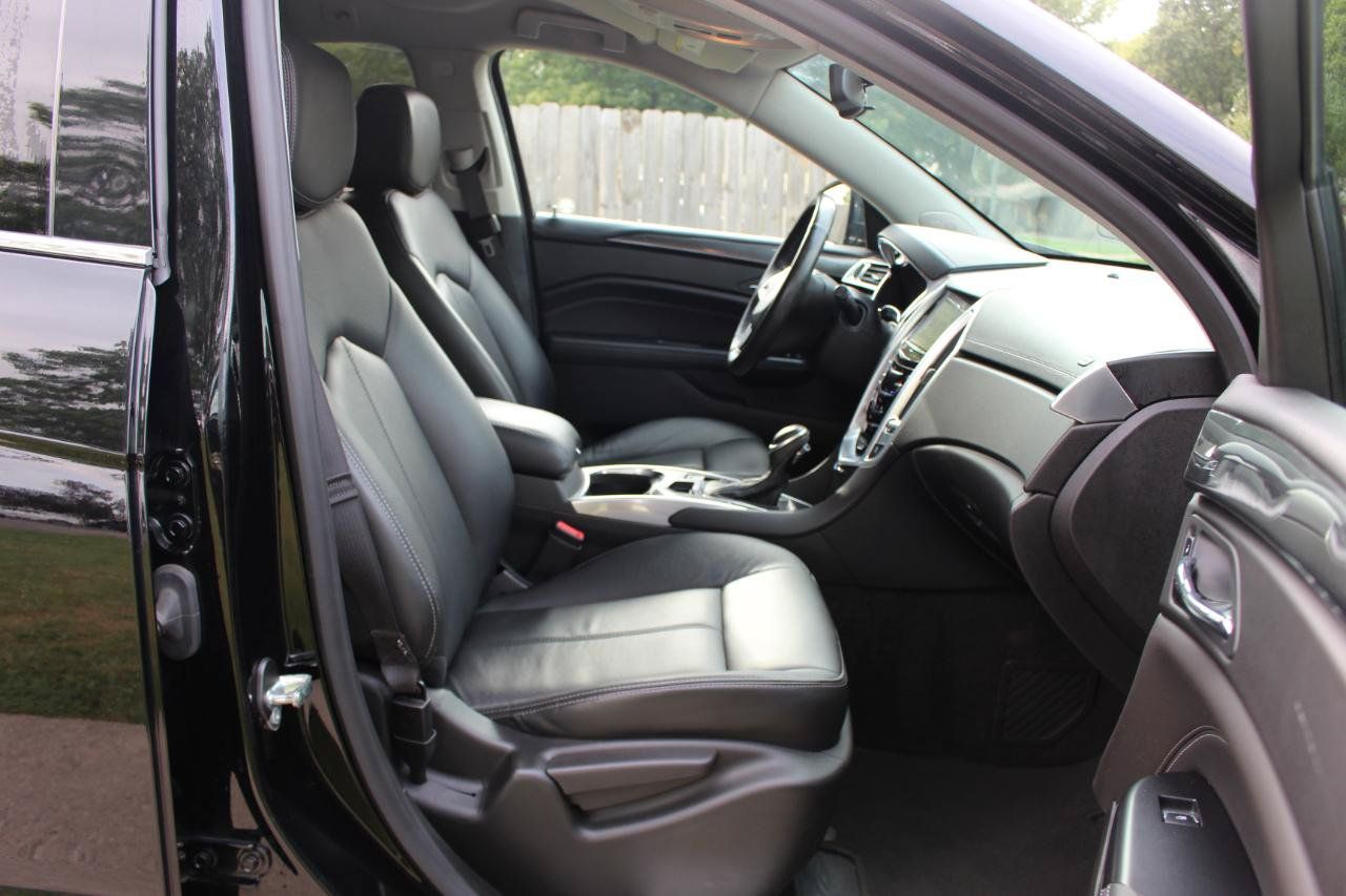 Used 2015 Cadillac SRX FWD image 36