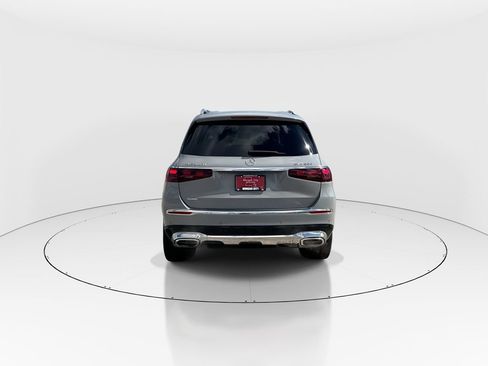 Used 2024 Mercedes-Benz Maybach GLS 600 4MATIC image 7