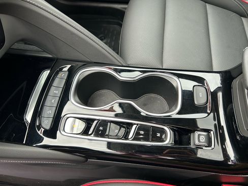 Used 2023 Buick Envision Essence w/ Sport Touring Package image 19