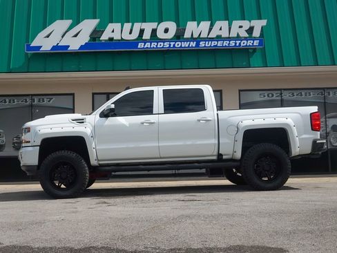 Used 2017 Chevrolet Silverado 1500 LT w/ All Star Edition AWD/4WD image 5