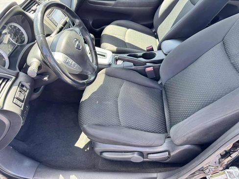 Used 2013 Nissan Sentra SR w/ Driver Pkg FWD image 34