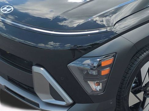 New 2026 Hyundai Kona Limited FWD image 10