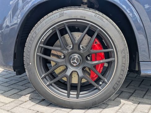 New 2026 Mercedes-Benz GLE 63 AMG S image 3