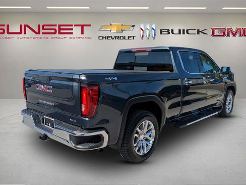 Certified 2021 GMC Sierra 1500 SLT w/ SLT Convenience Package image 4