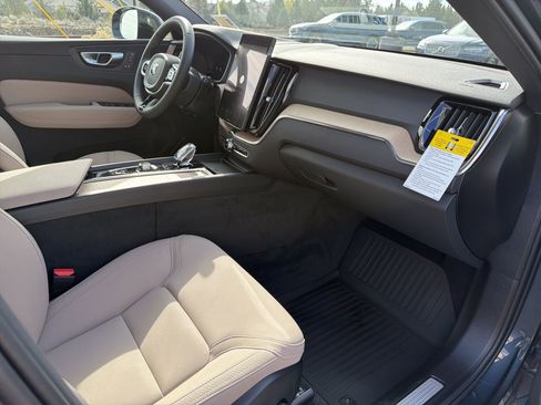 New 2026 Volvo XC60 B5 Plus w/ Protection Package Premier image 27