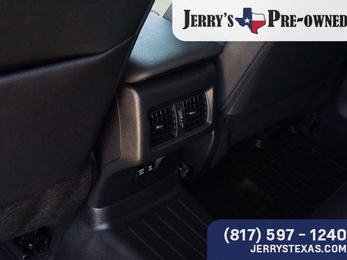 Used 2025 Toyota Camry SE w/ Multimedia Upgrade Package FWD image 23