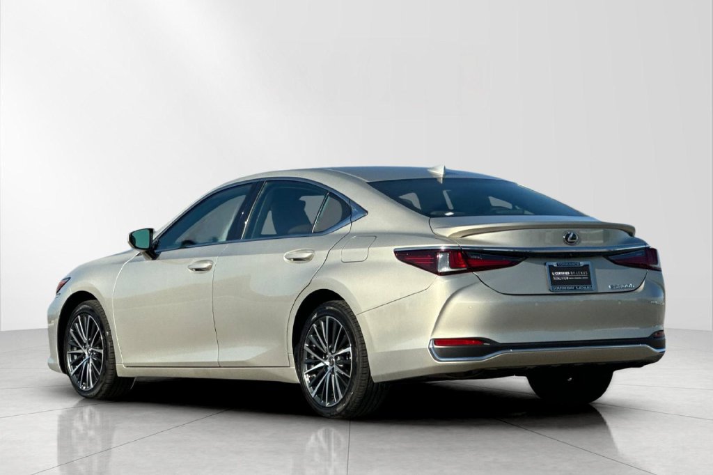Certified 2025 Lexus ES 300h w/ Premium Package FWD image 4