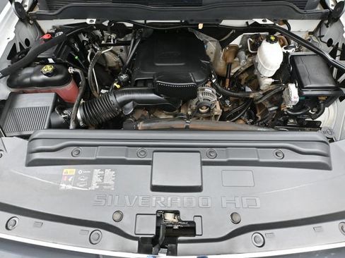 Used 2019 Chevrolet Silverado 2500 LT image 47