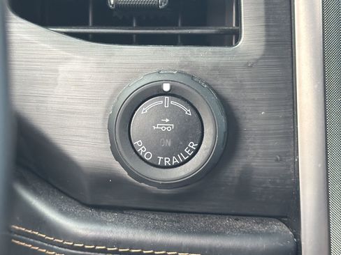 Certified 2022 Ford Expedition Platinum AWD/4WD image 10