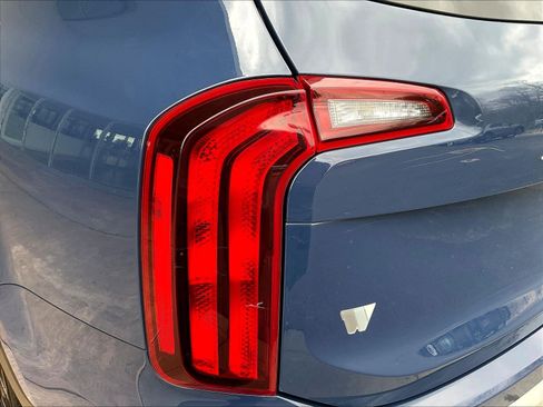 Used 2023 Kia Telluride S w/ S Sunroof Package FWD image 22