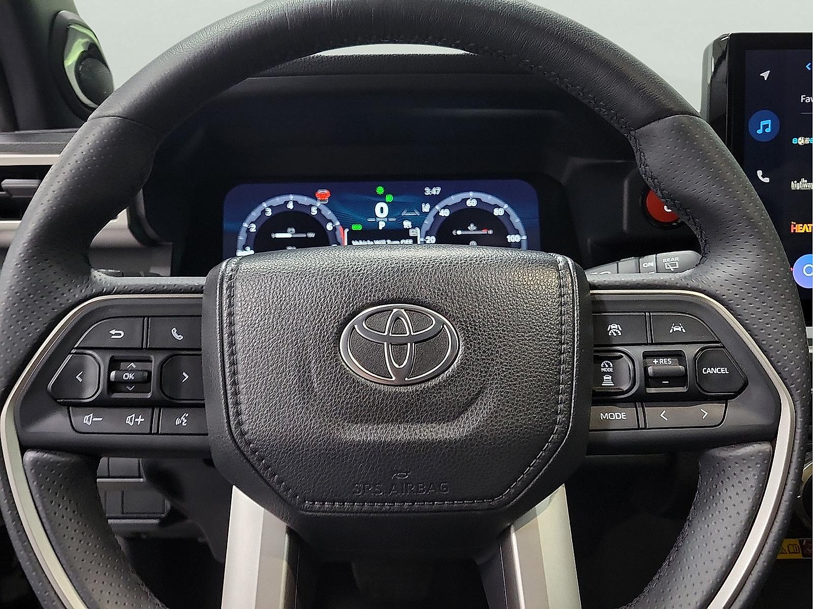Certified 2026 Toyota 4Runner TRD Off-Road Premium AWD/4WD image 18