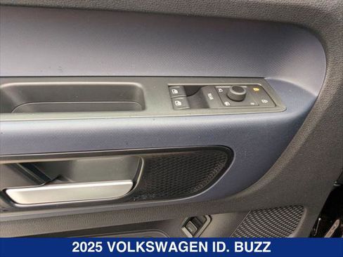 New 2025 Volkswagen ID. Buzz Pro S image 11