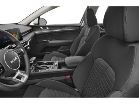 Used 2025 Kia K5 LXS image 8