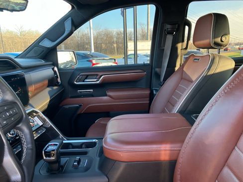 Certified 2024 GMC Sierra 1500 Denali Ultimate image 10