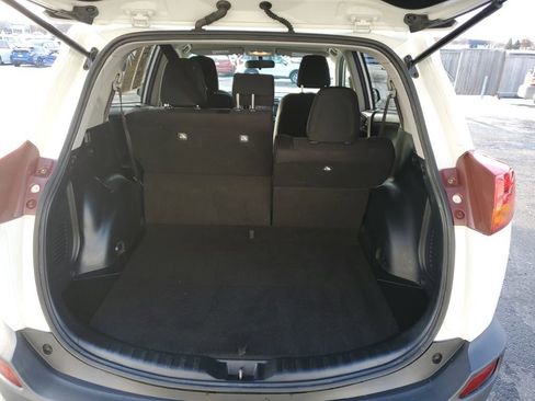 Used 2015 Toyota RAV4 LE image 25