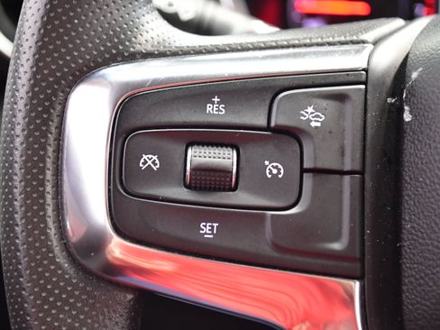 Used 2025 Chevrolet Blazer LT FWD image 23