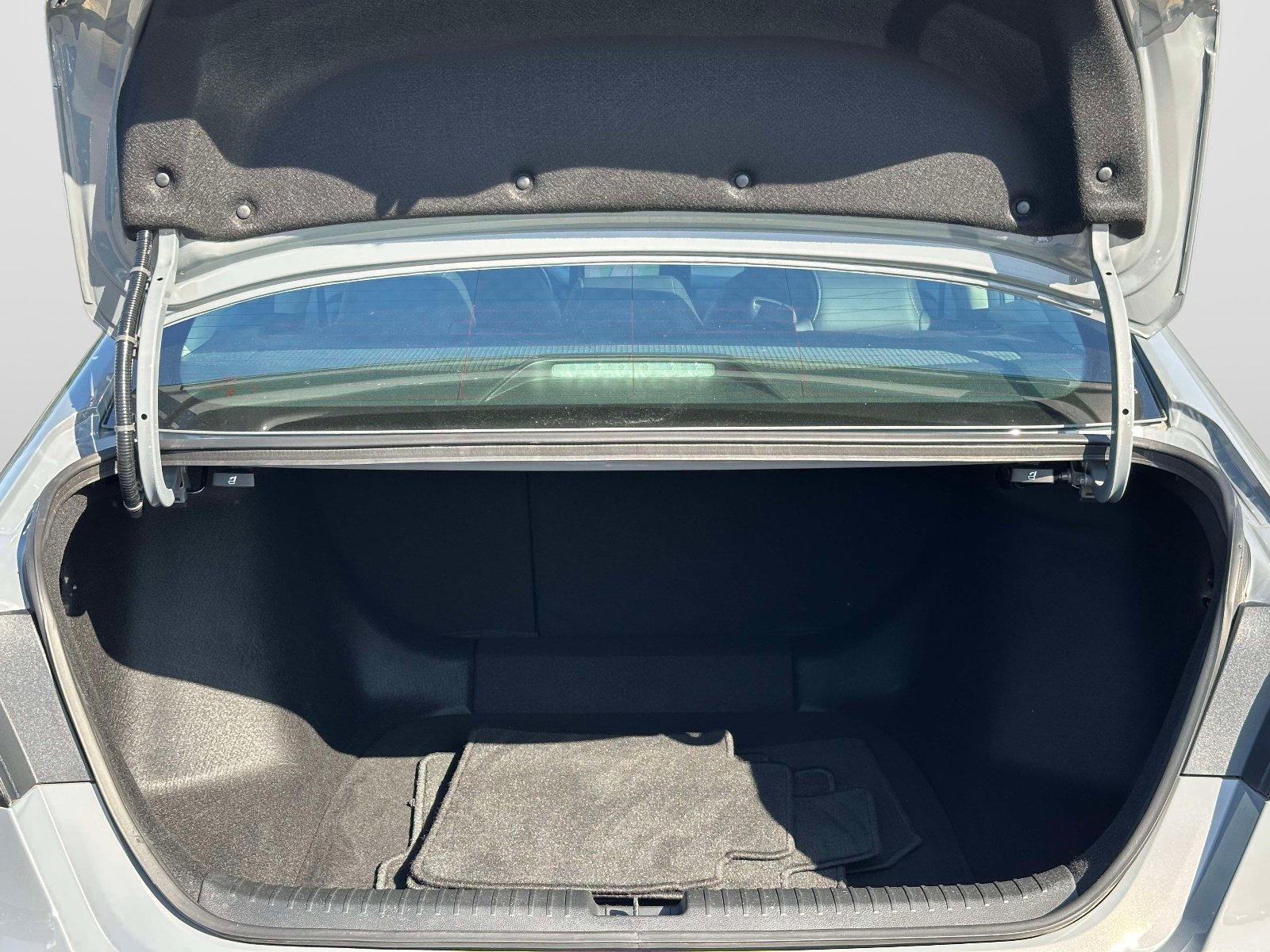 Used 2025 Honda Accord Touring image 11