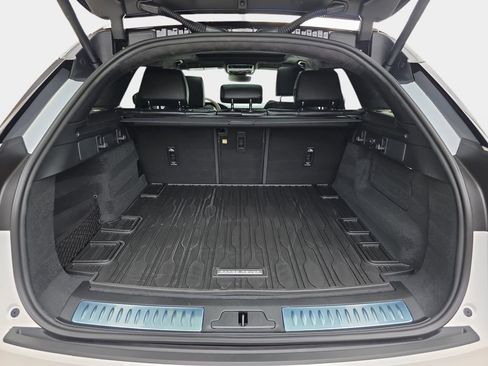 New 2026 Land Rover Range Rover Velar Autobiography AWD/4WD image 12