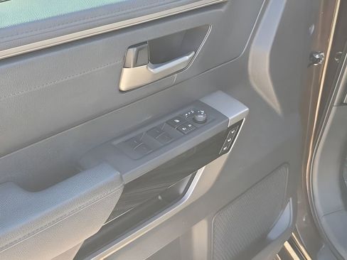 Used 2023 Toyota Tundra Limited image 41