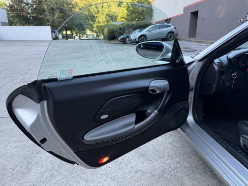 Used 2002 Porsche Boxster RWD image 27