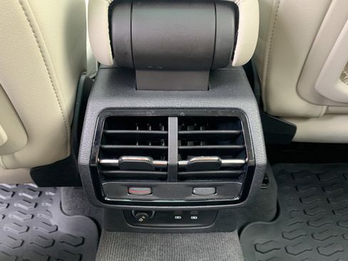 Used 2023 Audi Q3 2.0T Premium w/ Convenience Package image 18