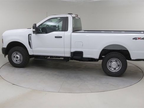 New 2026 Ford F250 XL w/ XL Off-Road Package image 17