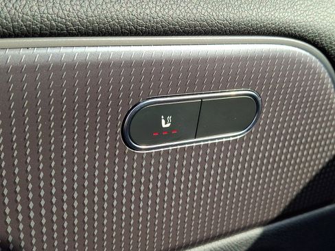 Certified 2022 Mercedes-Benz GLA 250 4MATIC image 26