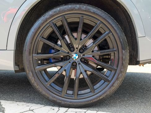 Used 2024 BMW X5 xDrive40i w/ Executive Package AWD/4WD image 14