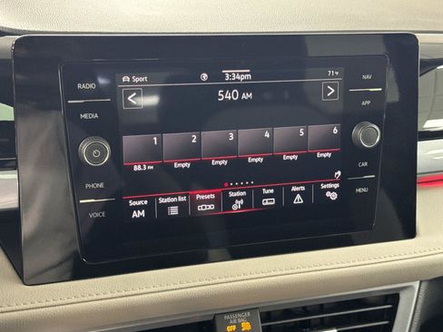 New 2026 Volkswagen Taos SEL AWD/4WD image 17