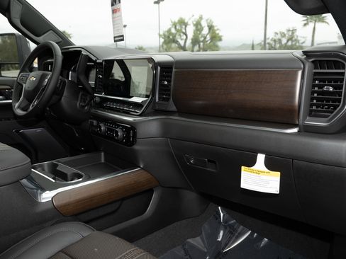 New 2025 Chevrolet Silverado 2500 High Country w/ Technology Package image 41