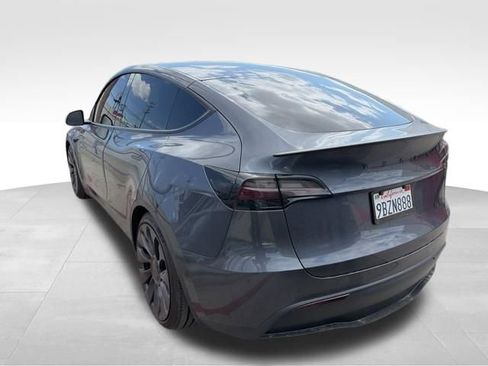 Used 2022 Tesla Model Y Performance AWD/4WD image 5