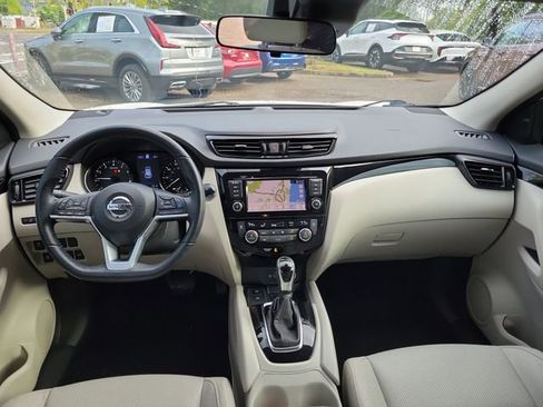 Used 2022 Nissan Rogue Sport SL image 27