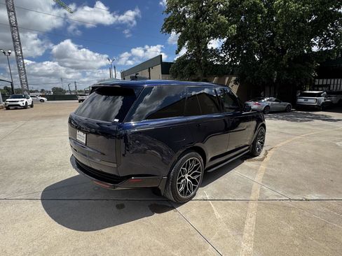 Certified 2023 Land Rover Range Rover SE AWD/4WD image 6