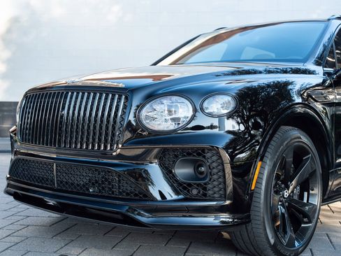 Used 2023 Bentley Bentayga Extended Wheelbase image 8