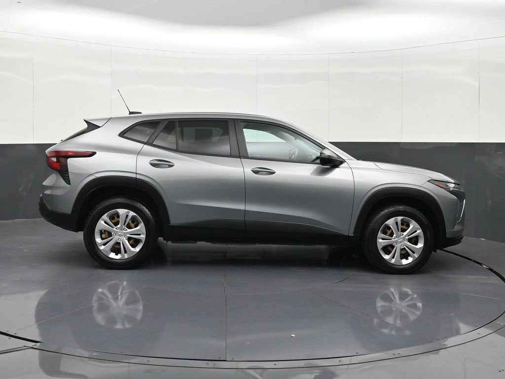 Certified 2024 Chevrolet Trax LS FWD image 6