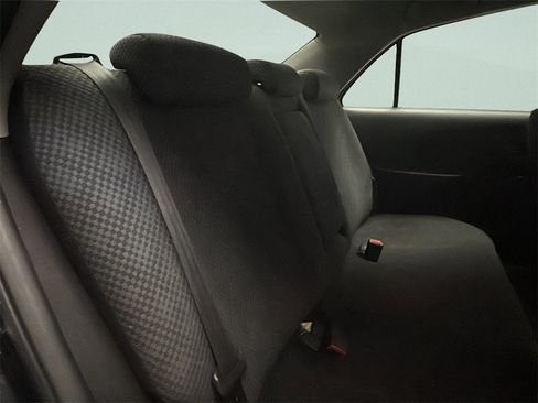 Used 2007 Toyota Yaris Base image 8