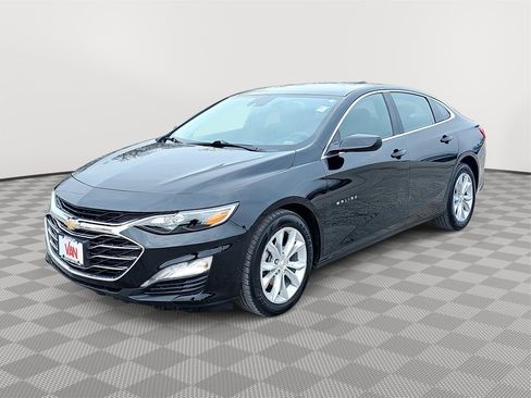 Used 2025 Chevrolet Malibu LT image 1