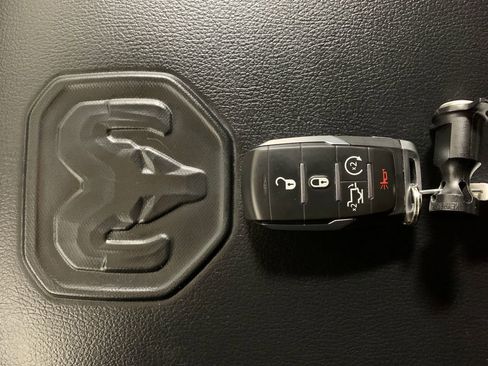 Used 2023 RAM 1500 Laramie image 16