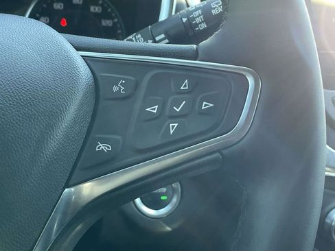 Used 2024 Chevrolet Equinox LT FWD image 31