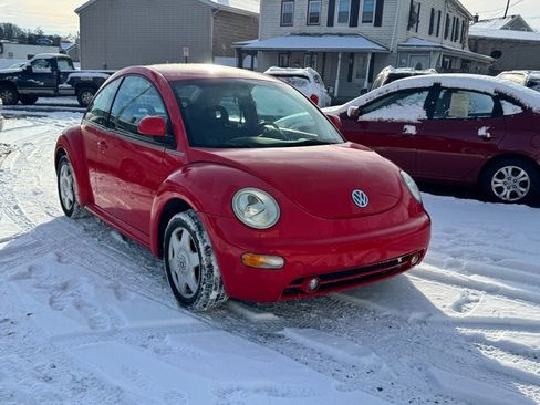 Used 1998 Volkswagen Beetle Coupe image 4