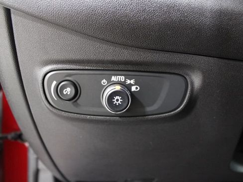 Used 2023 Chevrolet Equinox RS w/ RS Leather Package AWD/4WD image 39