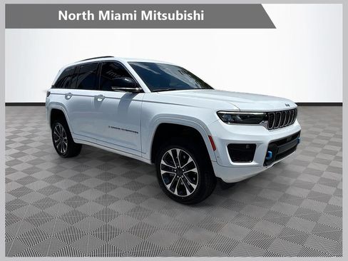 Used 2022 Jeep Grand Cherokee Overland AWD/4WD image 1