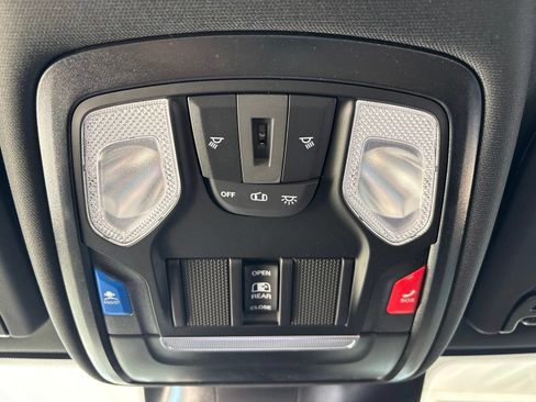 New 2026 RAM 2500 Tradesman AWD/4WD image 17